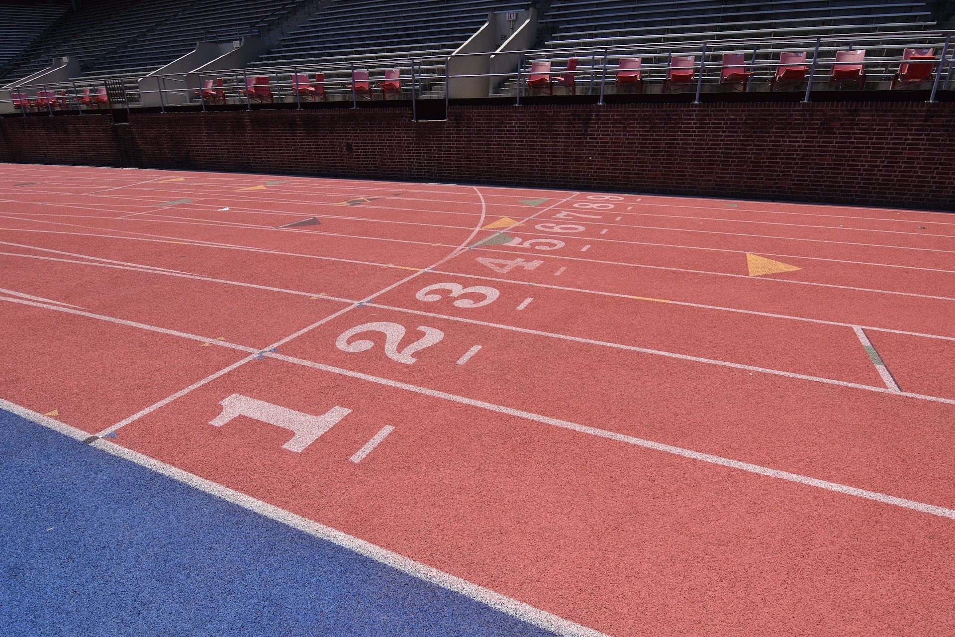 the start line of a running track